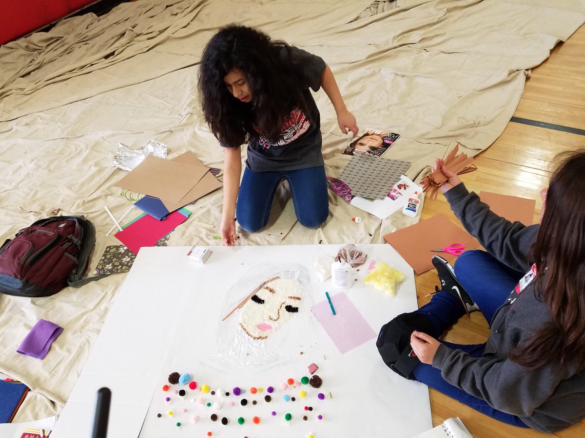 rivette3's tweet photo. Our 7th grade GT students working hard on a Friday!  #creativityboosterday #hawks @YsletaISD #IRMS https://t.co/Otl5HqgOou