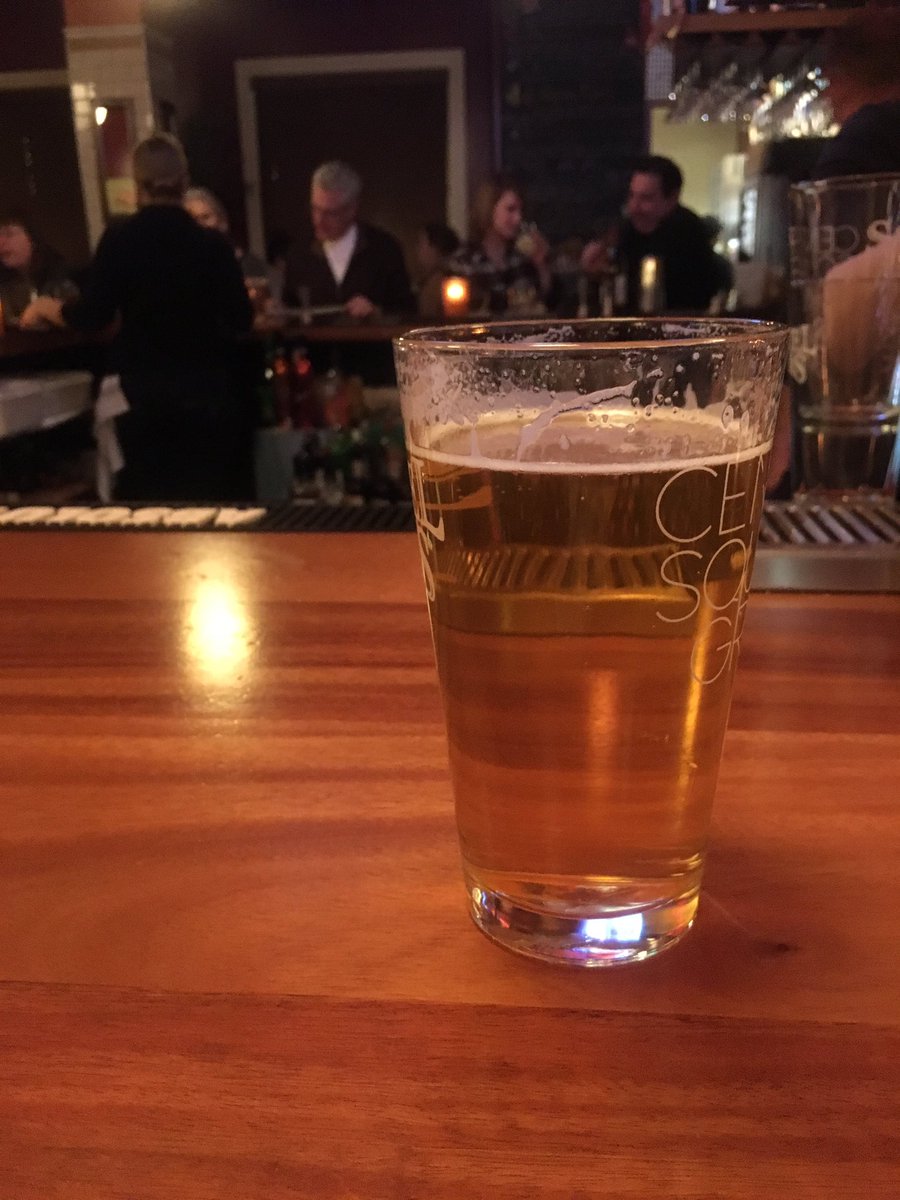 DrinkQualityMA's tweet photo. #TGIFriday. Unwinding the work week and switching to weekend mode with a  @SwitchbackBeer Citra Pils. https://t.co/dM0HAx1RBK