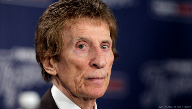 WOODTV's tweet photo. #BREAKING: @Local4News is reporting @DetroitRedWings, @tigers owner Mike Ilitch has died at age 87. https://t.co/zgwAhtBqPj