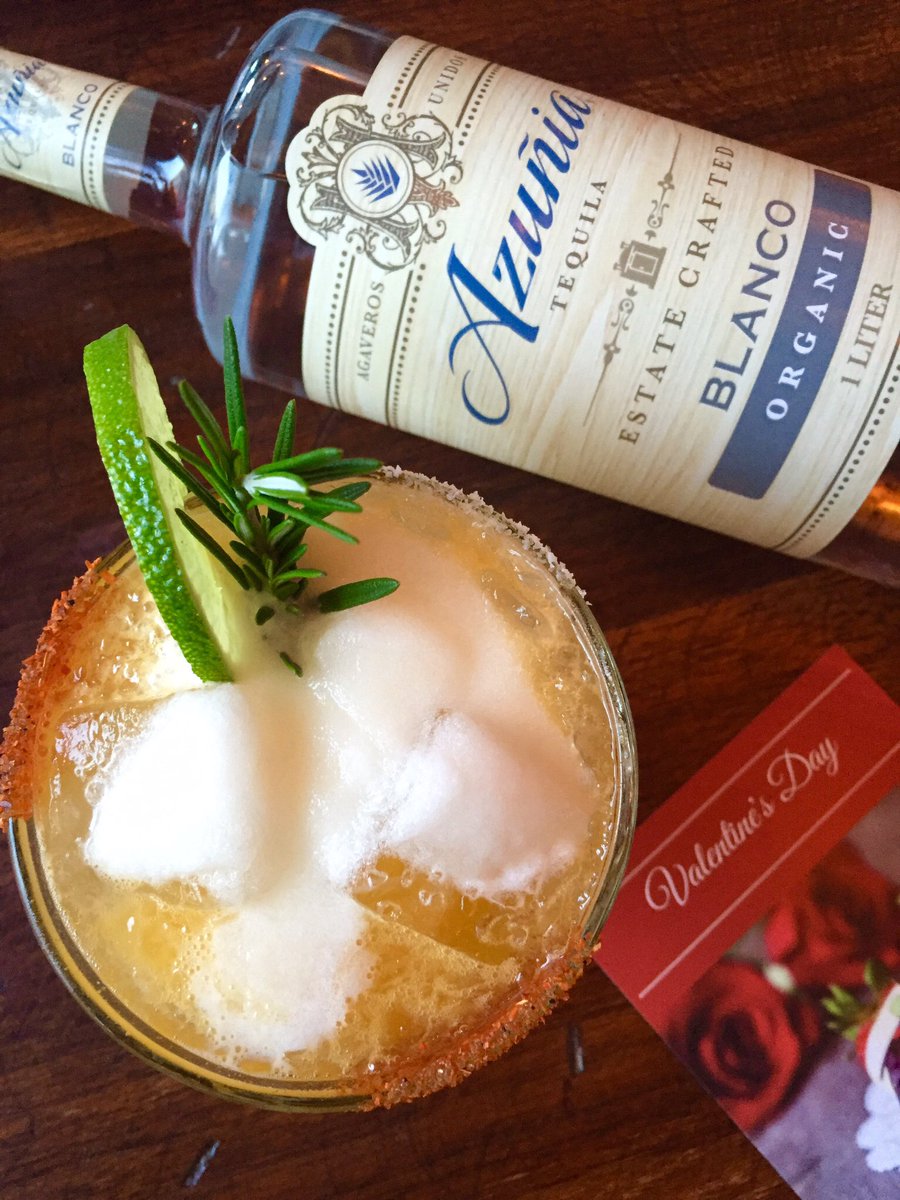 TacubaNYC's tweet photo. Celebrate love all weekend long with our special cocktail made with @azuniatequila , passion fruit puree, lemon grass syrup, lime juice. https://t.co/kIbbw9KLht