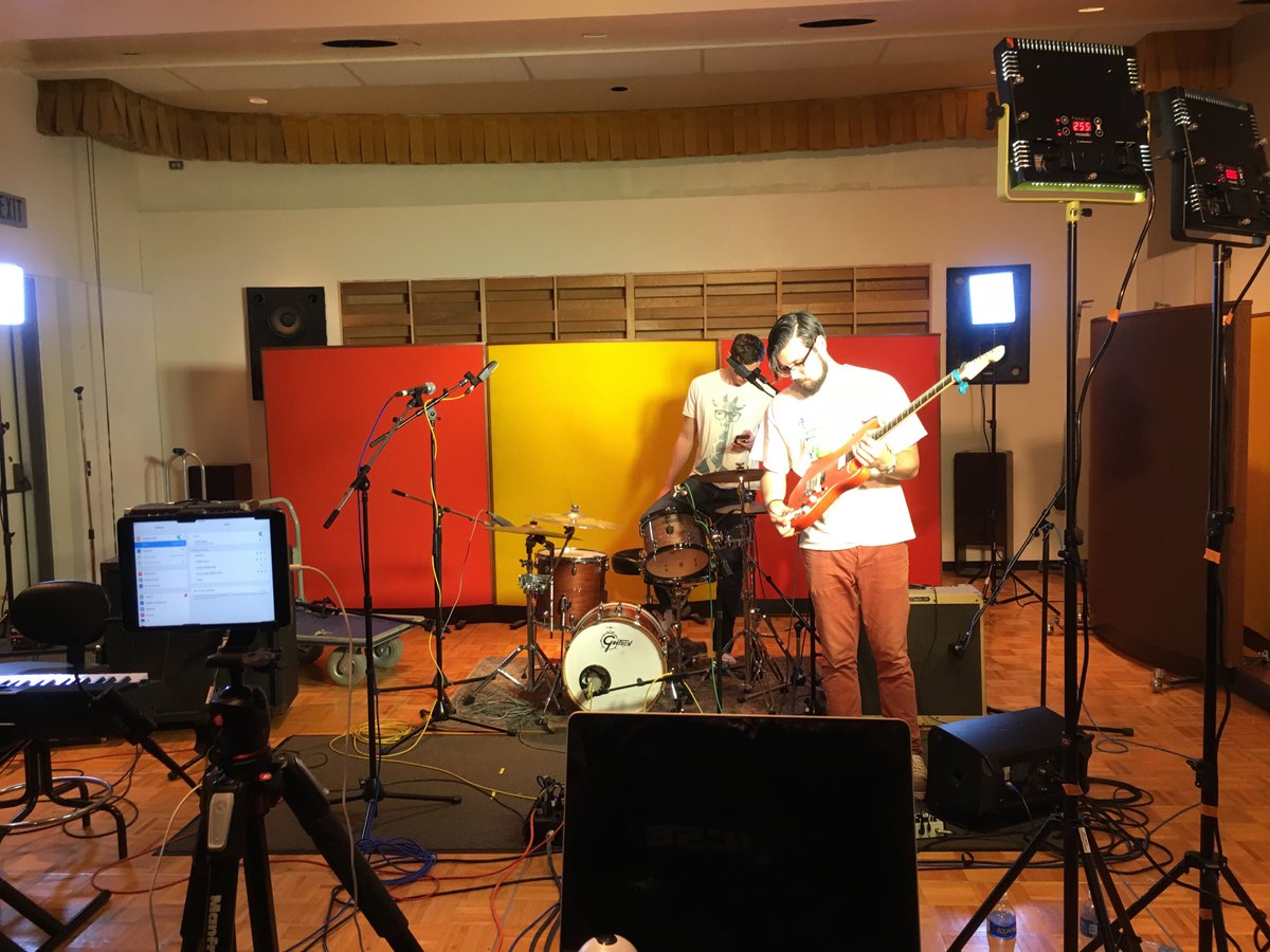 ucsantabarbara's tweet photo. Soundcheck! Students getting ready to perform in the first-ever #UCSBAmplified live broadcast. Tune in at 4pm on UC Santa Barbara's FB page. https://t.co/QixL4k29pX