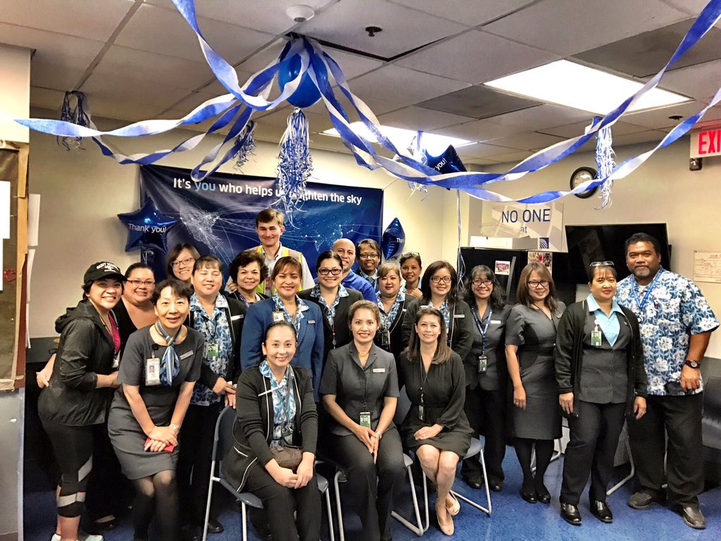 EllieSandlin's tweet photo. GUM Employee Appreciation Week with Charles Duncan!! @weareunited  #whyiloveAO https://t.co/tDilgK7fLq