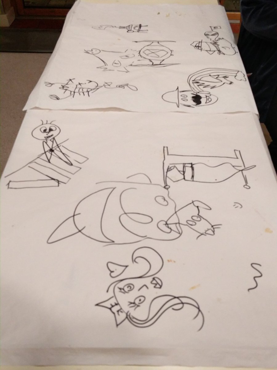 scoutsguidesict's tweet photo. Art was made during dinner. #ScoutsGuidesIO2017 https://t.co/upNd30bdzR