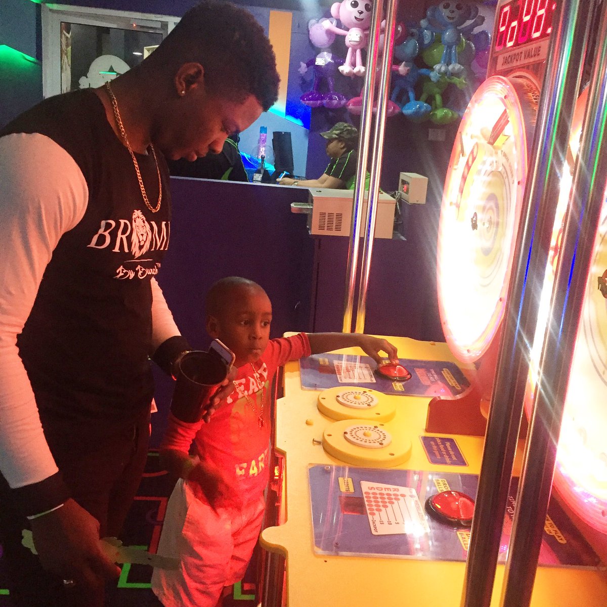 JamZoneja's tweet photo. Playzone Game Arcade https://t.co/5Labs9R5UU
