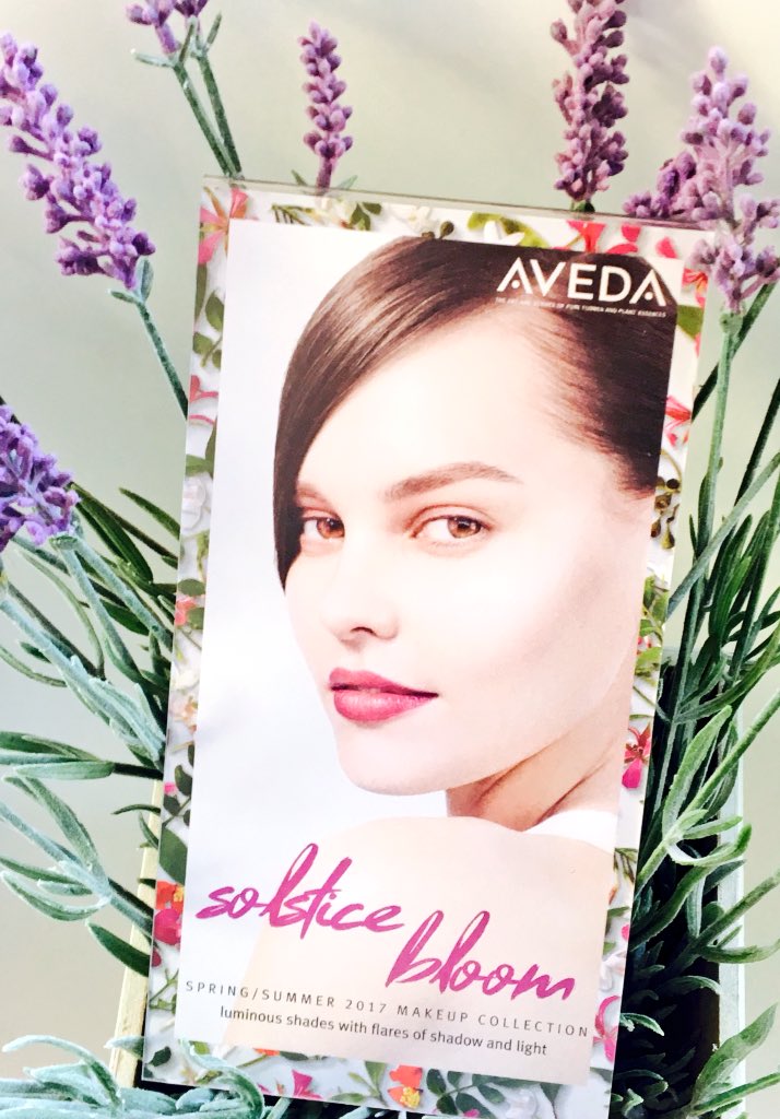 salonlaterre's tweet photo. Stop by the salon to see what new Spring makeup products have sprung up !๐ท
#aveda #solsticebloom #luminous https://t.co/7or8wWVx04