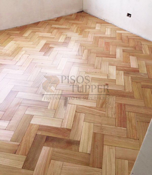 TupperPisos's tweet photo. La amplia variedad de colores, texturas y estilos, hacen de la madera una posibilidad decorativa muy versátil #FelizViernes #Pisos #Madera https://t.co/E5lhcUj9Zi