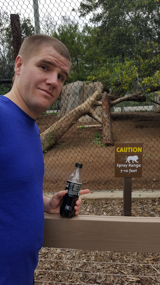 molzchief27's tweet photo. @mickdogg06 @andy_berkovitz @bobby_beaudet ben and lions have so much in common!! @copalotofpicks https://t.co/k79CplcM2Q