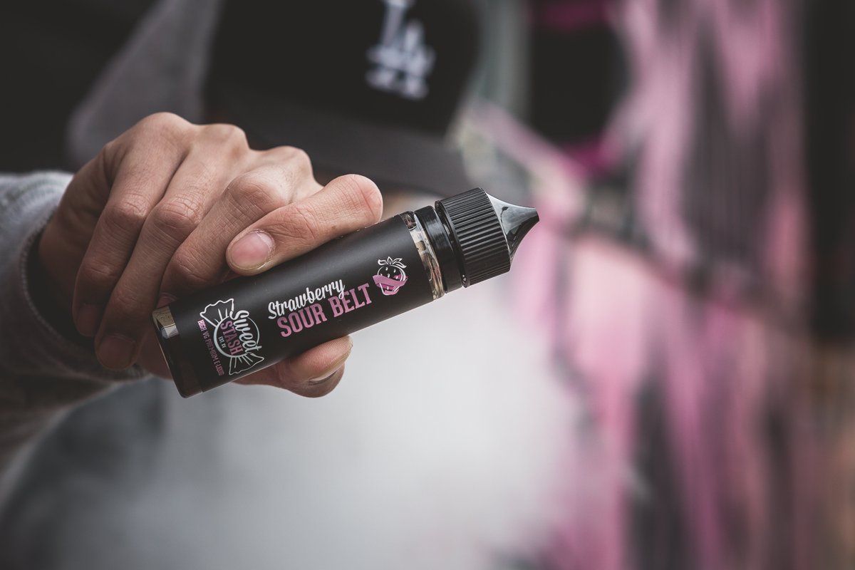 OurSweetStash's tweet photo. It's going to be a cloudy weekend with a bottle of Strawberry Sour Belt.
#sweetstash https://t.co/ecM3Tqxb1T