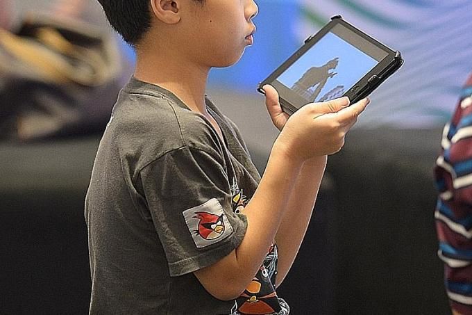 OfflinePortugal's tweet photo. https://t.co/NxnCNTLwc1 "If your kids are hooked on the Internet and gadgets it may be time to start a tech fast" @thenewpaper #digitaldetox https://t.co/gAK974uJYm