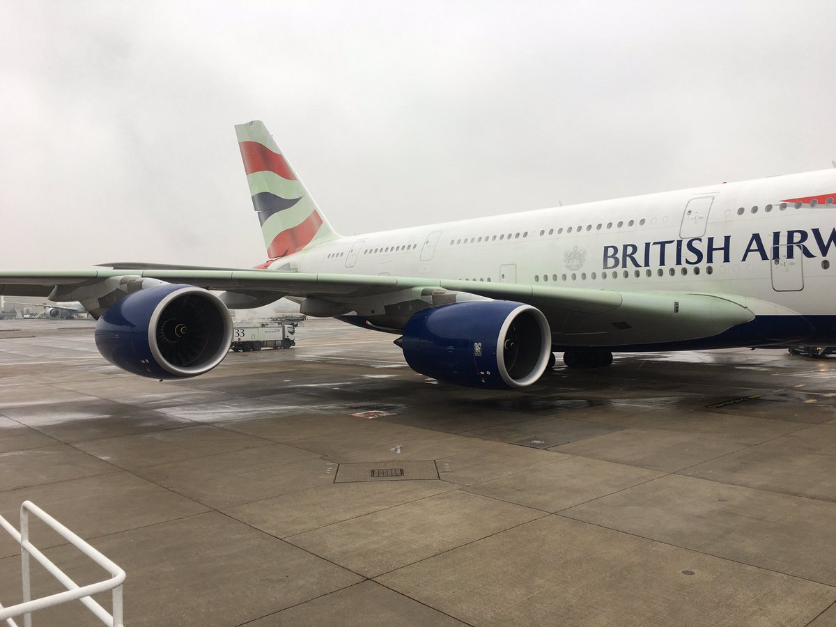 LHR_Ramp's tweet photo. A late #WingFriday entry @mmsBA  A380 soon to push after being #deiced https://t.co/CjNyCI6ZDM