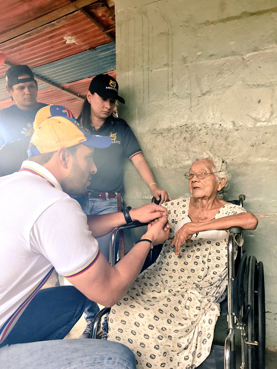 Recorriendo Sector Las Casitas en nuestra Pq El Tejero Mun #EzequielZamora . Dando todo por #Monagas #SiSePuede