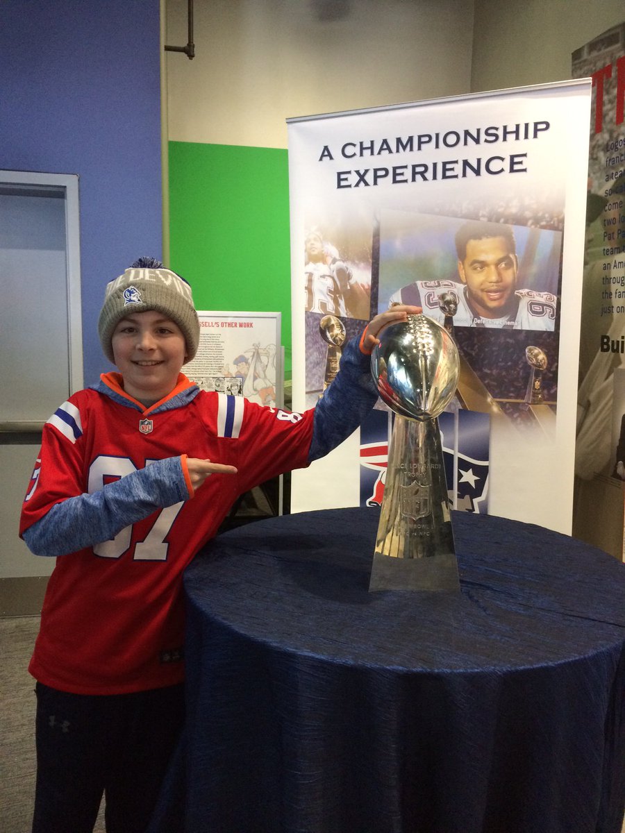 jacquibarker25's tweet photo. What a way to spend a snow day! #patriots2017 https://t.co/yRyGB1AuVh