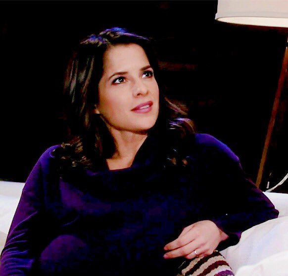 Marlin_One1's tweet photo. When you know Sam will be on next week vs when you find out she has a scene with Liz #gh #SamFF 

(credit: @fyeahGH) https://t.co/hTUxYhUQ4u