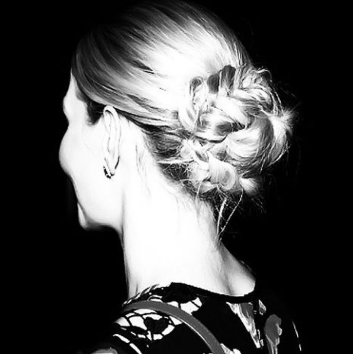 AllAboutJMo's tweet photo. "Big shout out to @josueperezhair for this #braidbun https://t.co/8irX2lSWQl" https://t.co/5xgFLMzmgt
