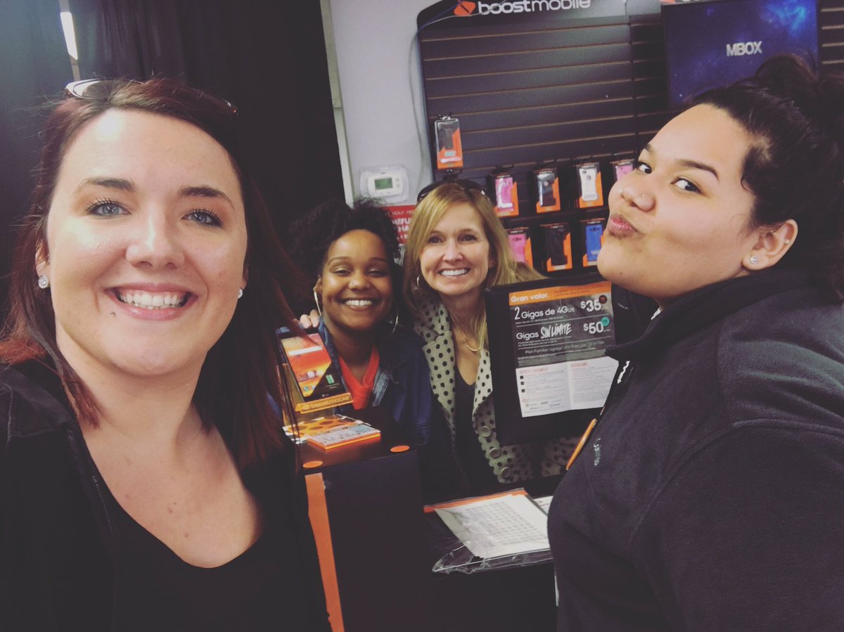 AlliedAshley912's tweet photo. GIRL POWER!!!! #ALLIEDSTRONG #boostmobile 💪🏼👯👯💪🏼 https://t.co/2HbPn4Bot6