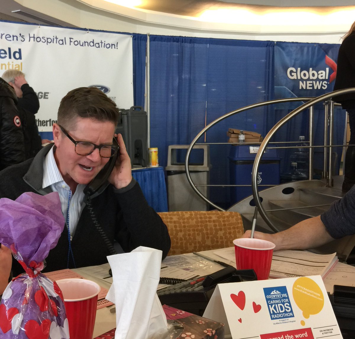 AmandaJBates's tweet photo. So happy to be volunteering at the #yycradiothon for the @ACHFKids! call at 403-802-2700 such a good cause @Gord_Gillies @GlobalCalgary https://t.co/Mg50178CDM