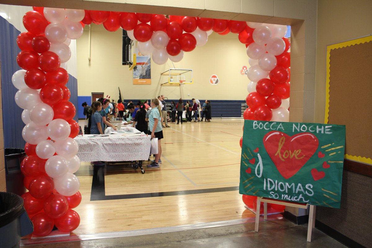 TBSchoolComm's tweet photo. BoCCa Noche Event pictures. More at https://t.co/mG83NoB0nX https://t.co/ytsqAWSYEx