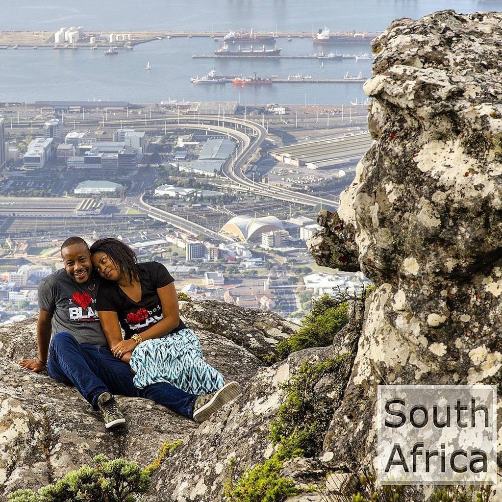 ilovebeingblack's tweet photo. THIS kind of love. 😊

#ilovebeingblack #iLBB #iLBBglobal #CapeTown #tablemountain #blacklo… https://t.co/DcZl6aRR1T https://t.co/9bxxdwL5J7