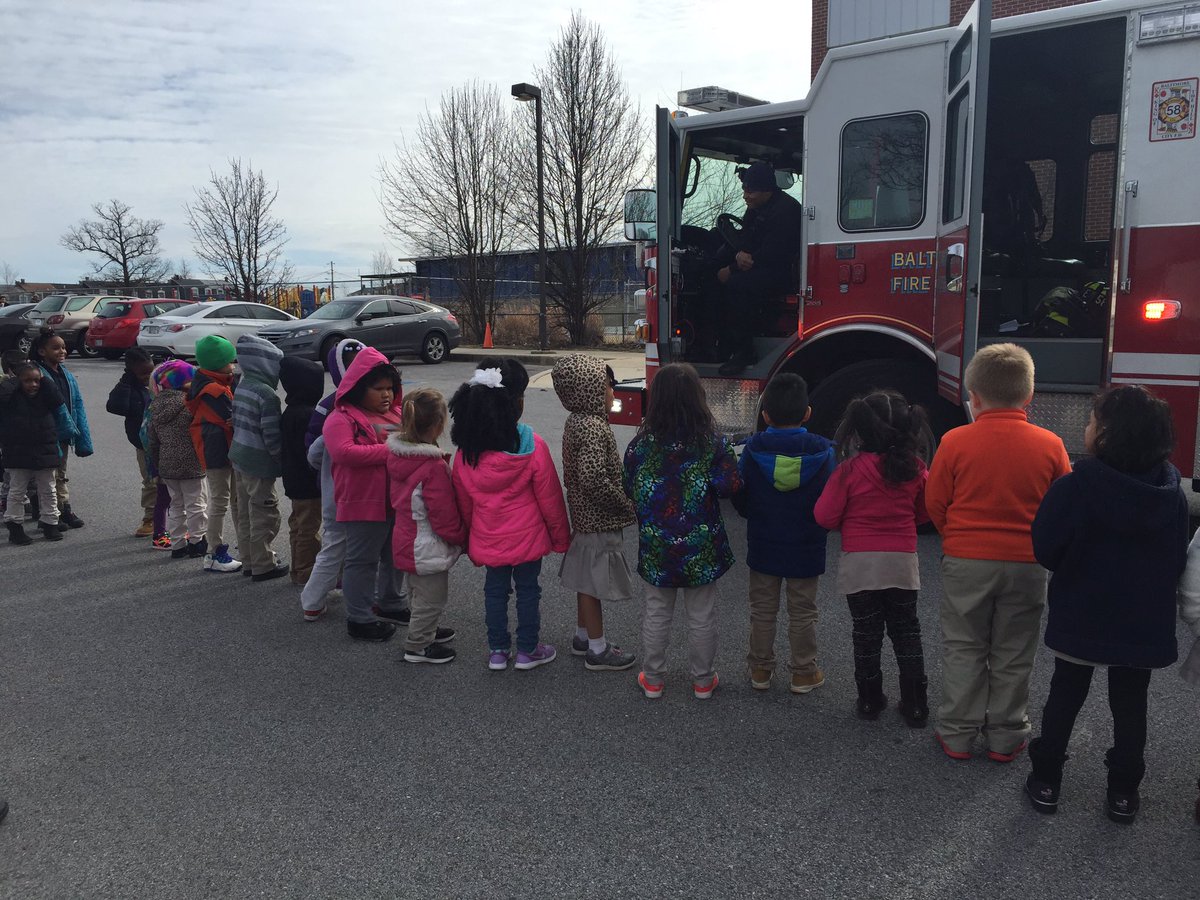 MsZelmans_Class's tweet photo. Thank you @BaltimoreFire for visiting #Lakeland12 today! https://t.co/YCOlsqZ9xW