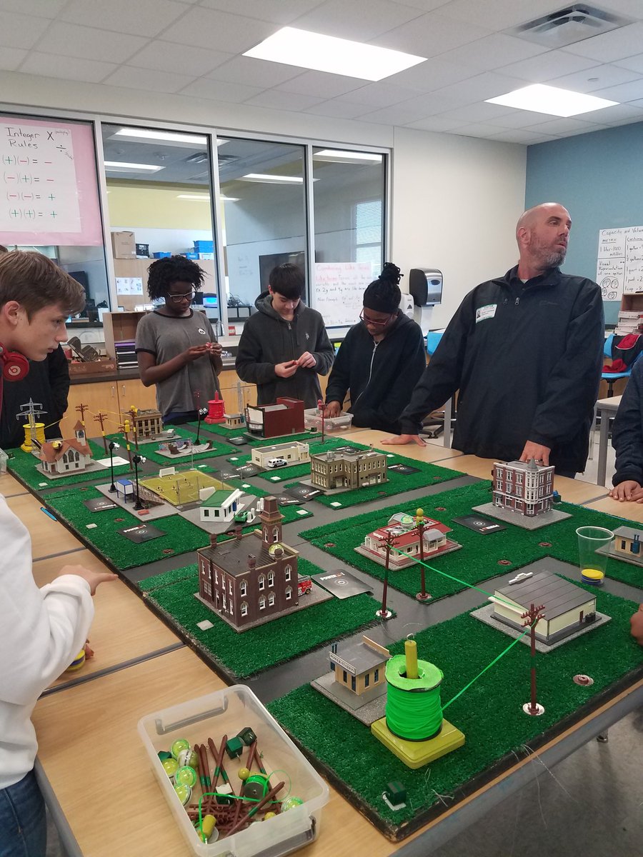 PrestwickSTEM's tweet photo. PrestwickSTEM Academy - Coserve Powerrace!  #realSTEMlearning https://t.co/KdVpvEOhP9