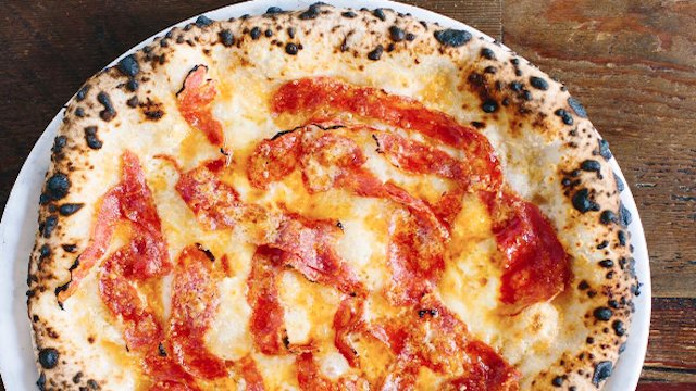 In our world, everyday is #NationalPizzaDay. 16 amazing pies to try, from the fiorata <a href="/sottoLA/">Sotto</a> to a slice at Vito's goo.gl/UYRxOZ