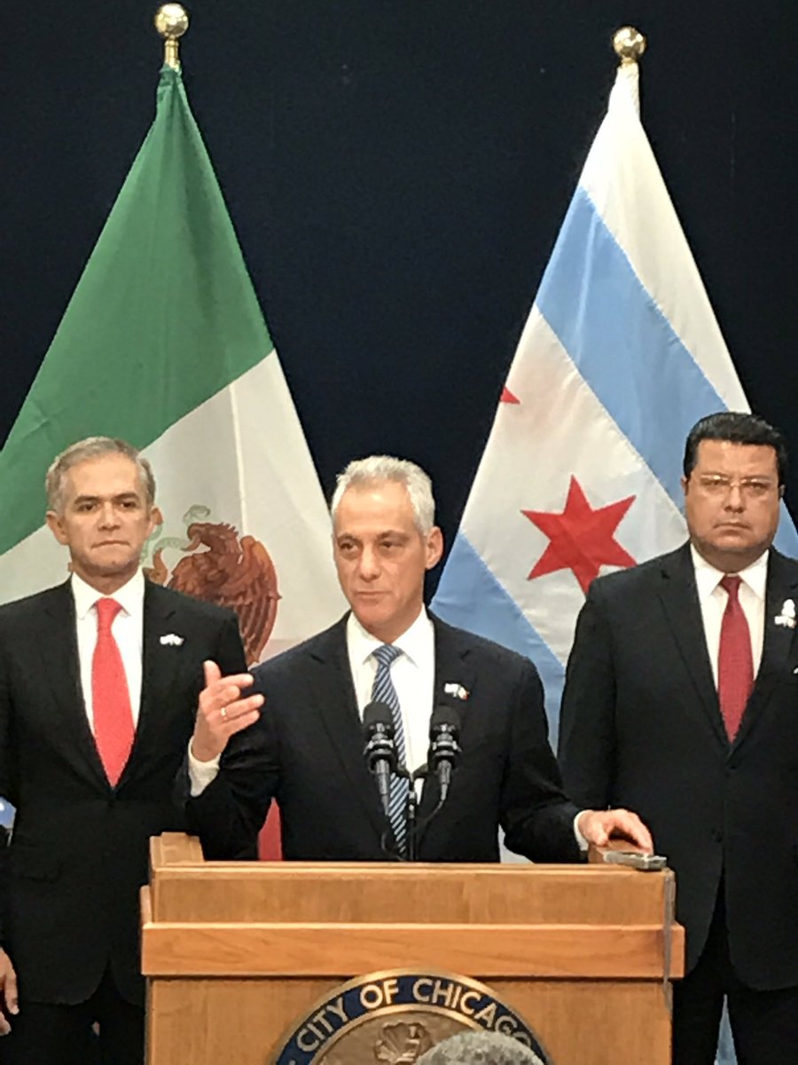 WorldBizChicago's tweet photo. .@ChicagosMayor speaking on the strong economic and cultural ties between Chicago and Mexico. @ChiSisterCities https://t.co/Y54w9vXRLD