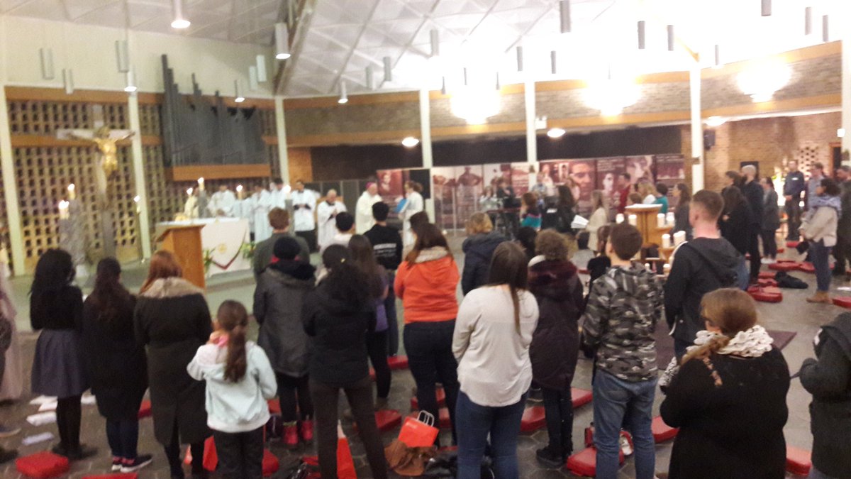 LeedsDYS's tweet photo. Rooted has begun! #Youth2000 https://t.co/1Mi0lTENQP