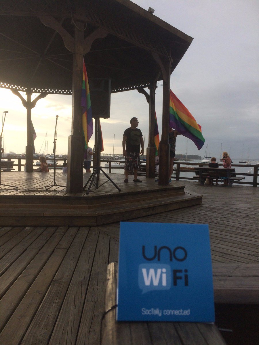 unowifi's tweet photo. Estamos en Punta del Este acompañando el #PuntaPride 2017 🎧 https://t.co/6VaNUTBA43