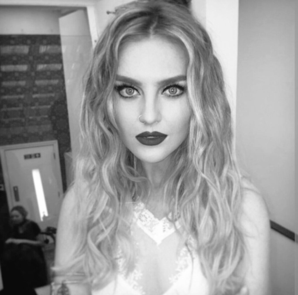 lennaitty's tweet image. [Monorol]: 
-/LA HEREDERA WRIGHT/-