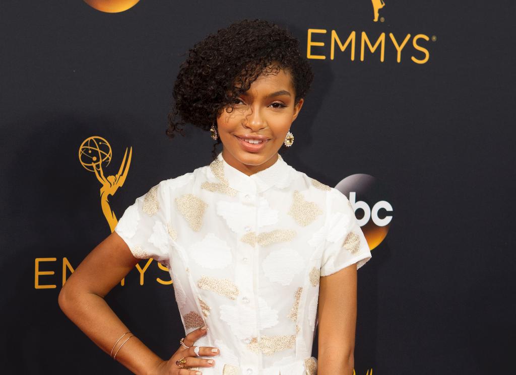 CentralHitsOFF's tweet photo. Nous souhaitons un joyeux anniversaire à #blackish star @YaraShahidi! https://t.co/gO7wnYWkA1