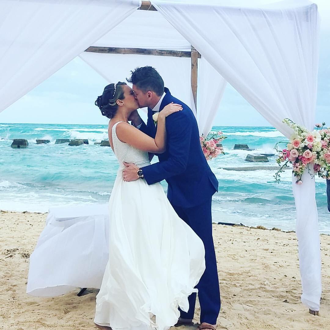 ParadisePlanner's tweet photo. Thank you for helping us make our client's destination wedding dreams a reality @KarismaWeddings!

#KarismaWeddings #GenerationsResort https://t.co/bVA3NuNSA8