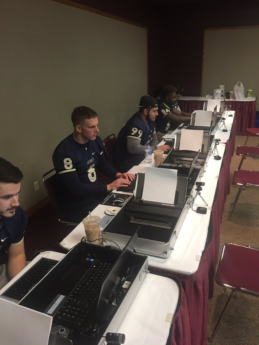 ethanehutson's tweet photo. Our guys love helping out in the community
Out here volunteering for SD CHIP
#SDSMT
#RockerRevolution https://t.co/sDXSbdAdRw