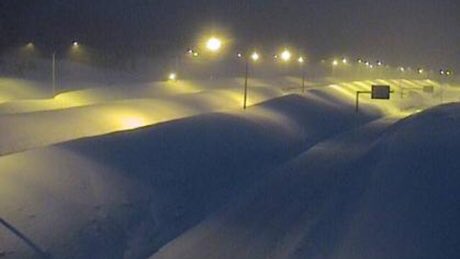 ShawnHook's tweet image. Closed roads, Currently stuck in Cache Creek BC. No show in #Abbotsford tonight. It has been postponed till Monday! #WeatherProblems