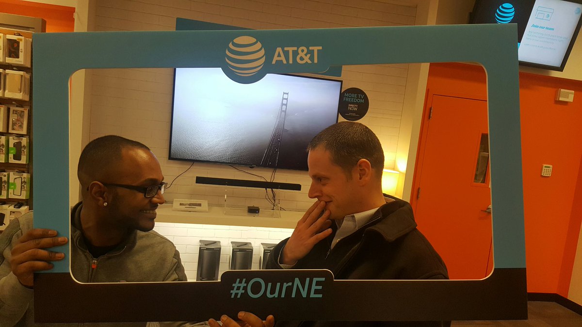 MadeRockingham's tweet photo. #FunattheRock#whenyourARSM#blushes#forclosing#2DTV https://t.co/ReDaqlUz7T