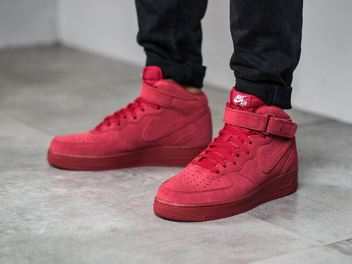 nike air force 1 mid gym red