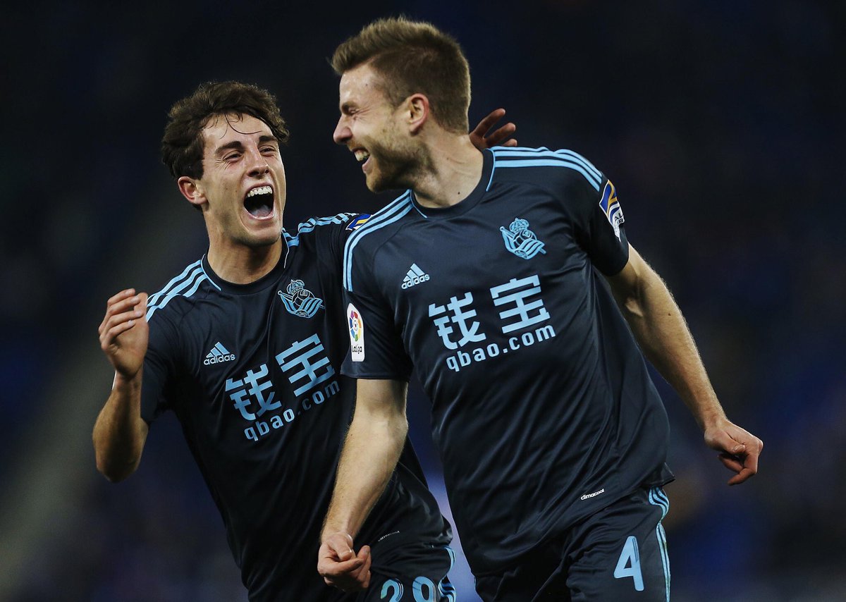 Oso pozik gaurko garaipenaitxik ta golaitxik! Bire onetik segitzeu! 🔵⚪⚽#AupaReala