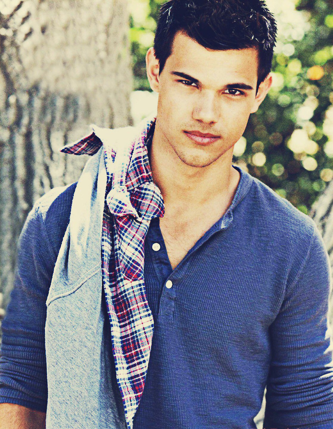 Happy birthday Taylor Lautner !  