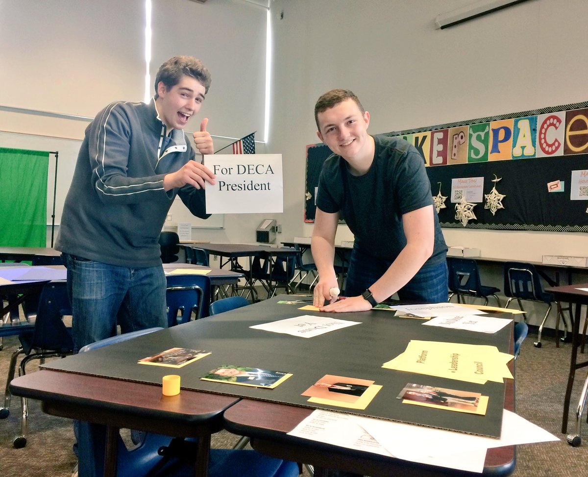 jenmarymckenzie's tweet photo. @ORDECA_Brian using the flexible Chromer lab to prep his State Deca President campaign! https://t.co/Km7Ed8APia