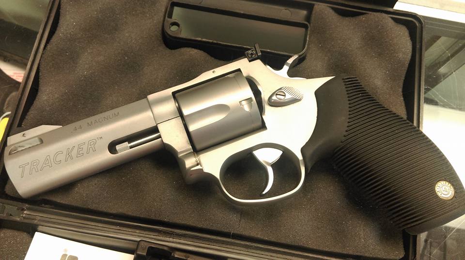 TaurusUSA's tweet photo. Do you shoot .44?
#TaurusTracker #44Mag #TaurusUSA https://t.co/lCaVKPJMnH