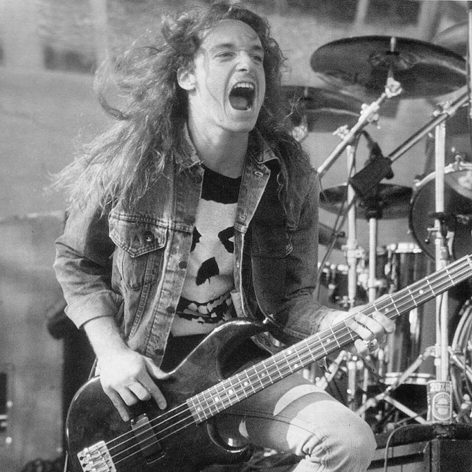 Happy birthday to the one and only Cliff Burton!      