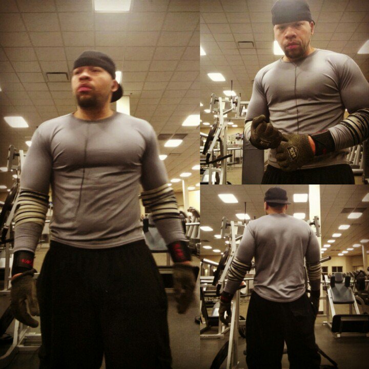 REKKHAN's tweet image. Chicago &amp;amp; @Empiretvseries @REKKHAN taking aim @ IRONHEART
@AngelaBDirector #SamBailey      https://t.co/ovuPpmd9Cv.