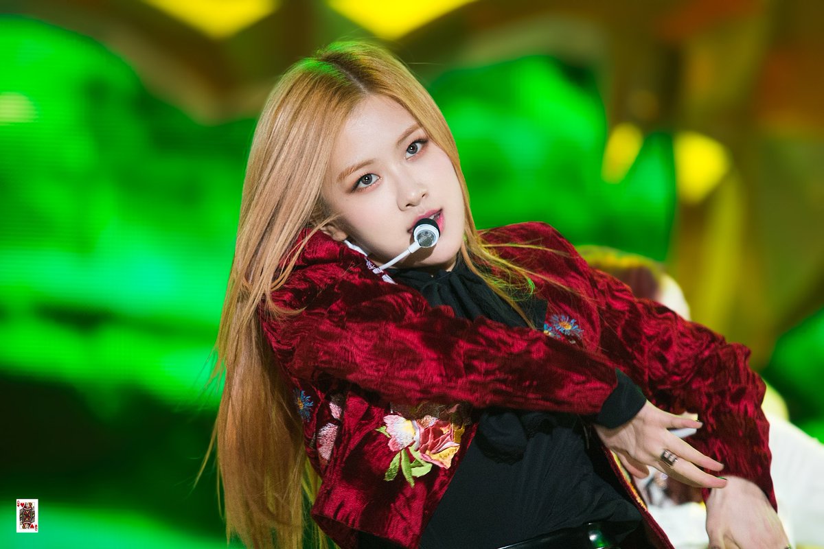 BEY0NDJJK's tweet photo. bae rose;
"your thorns made you unique; you never fail to amuse me"
#21stBaeRoseDay #BLACKPINK #BaeRose #PlLAYINGWITHFIRE https://t.co/ehCAoWfQsp