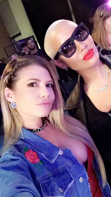 ??‍♀️x ? @chanelwestcoast ???❤ https://t.co/CUBk0FDNpm