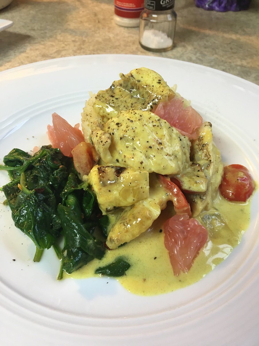 TheSpoon25's tweet photo. Curried Lion Fish w/ Spinach &amp; Potatoes https://t.co/iXg8u1SYEz