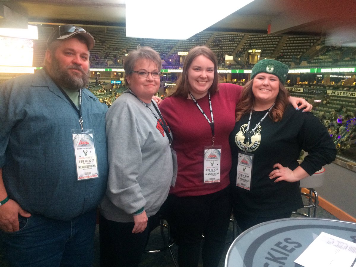 jashenke's tweet photo. #KohlsBucksFan https://t.co/YP0NCLCNBv