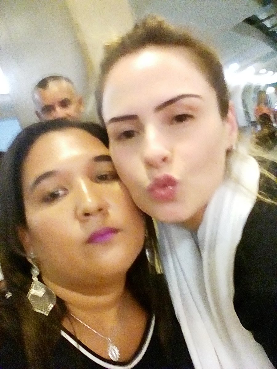 regianacost's tweet photo. Meu bb a coisa mais linda 🌎 eu amo💙😍 sem medidas Uff @anapaularenault 😂😂OLHAELAAAA😜 https://t.co/LwS0TfrCwn