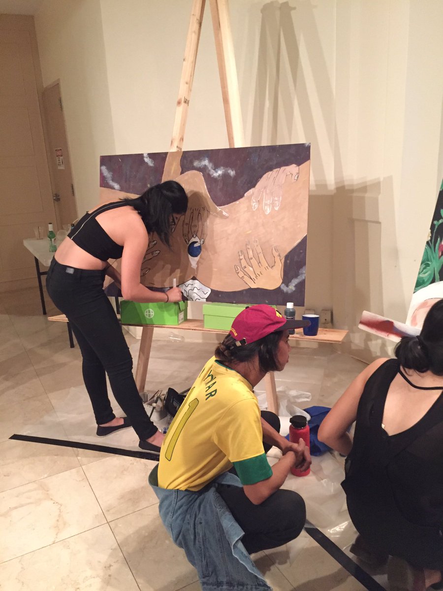 timapeaches's tweet photo. Thankful for the opportunity to paint live and share my work with everyone (sappier post on insta๐
) #baecasso @CSWSTHENATIVE @WHOISJPARADISE https://t.co/ONuIF9WyX3