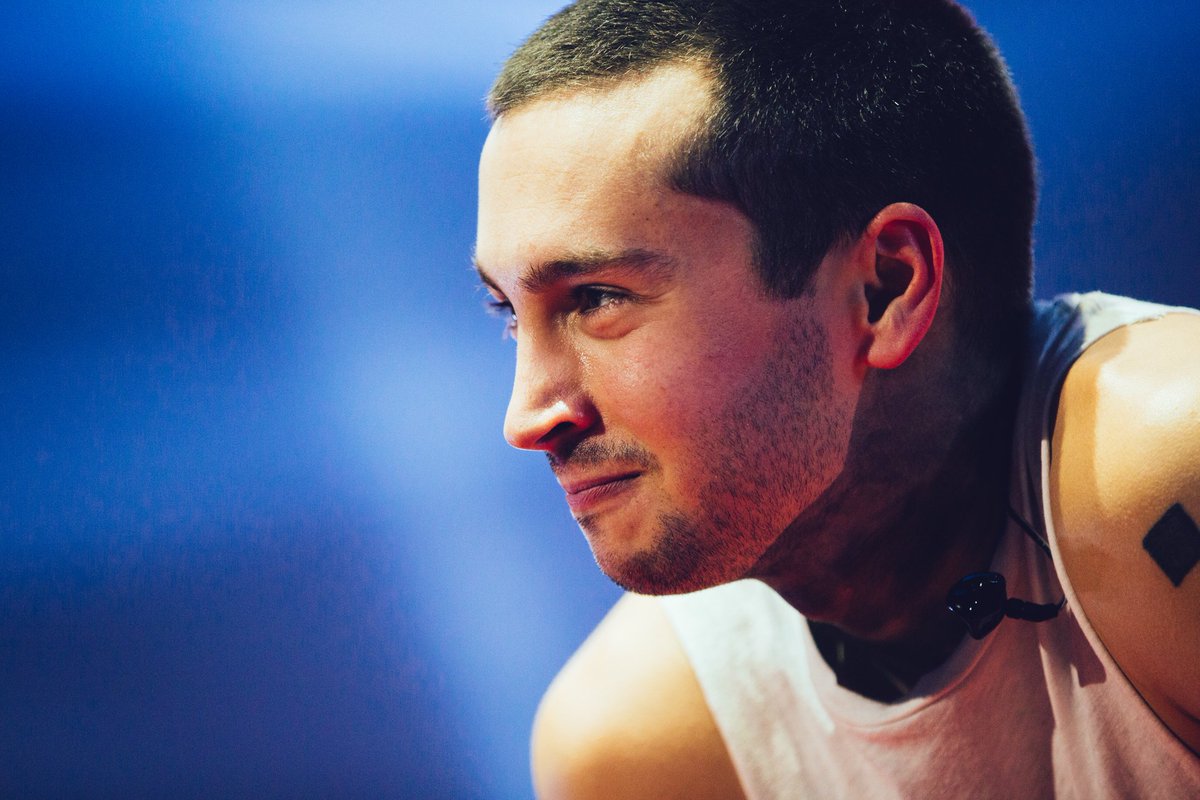 twentyonepilots's tweet image. |-/ • wichita, ks • #ERS2017 • |-/