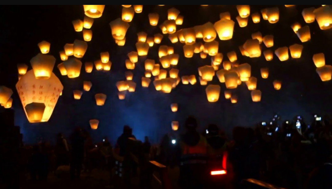 keikalin020460's tweet photo. 🎆 🏮 🎆 🏮 🎆 🏮🎆
🏮🤣元宵節快樂😄🏮
🎆 🏮 🎆 🏮 🎆 🏮🎆 https://t.co/4RstXvhuel