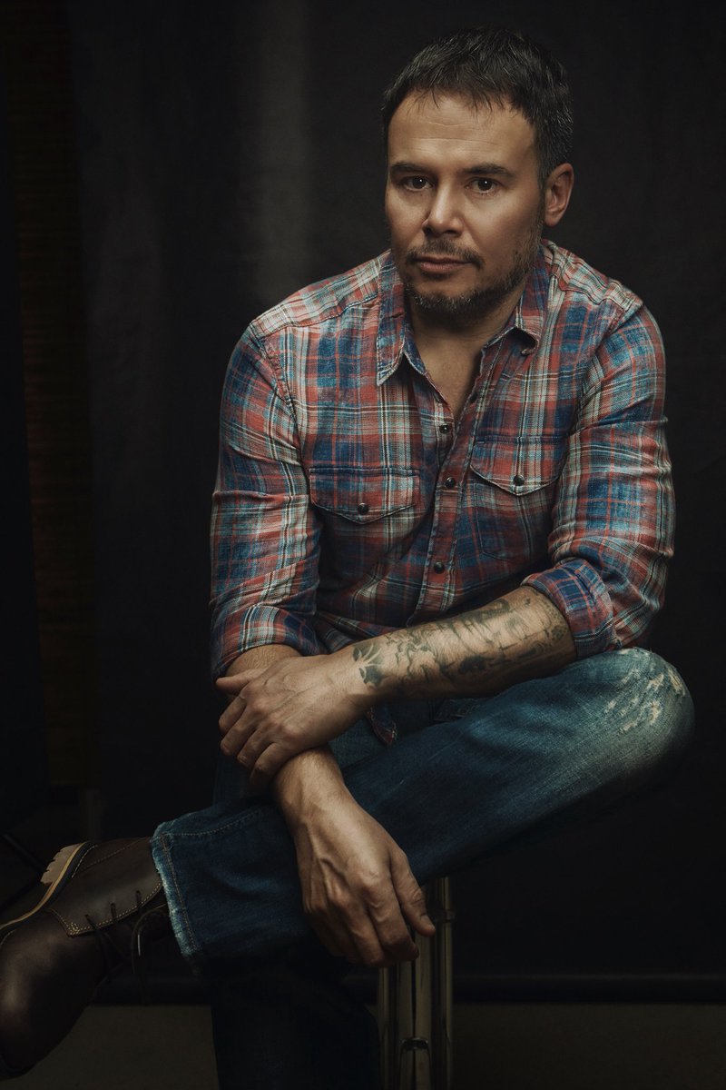 doublevision_s's tweet photo. We do #portraits photography. #Vancouver #vancity #gotportrait https://t.co/k7I0fjQ07s